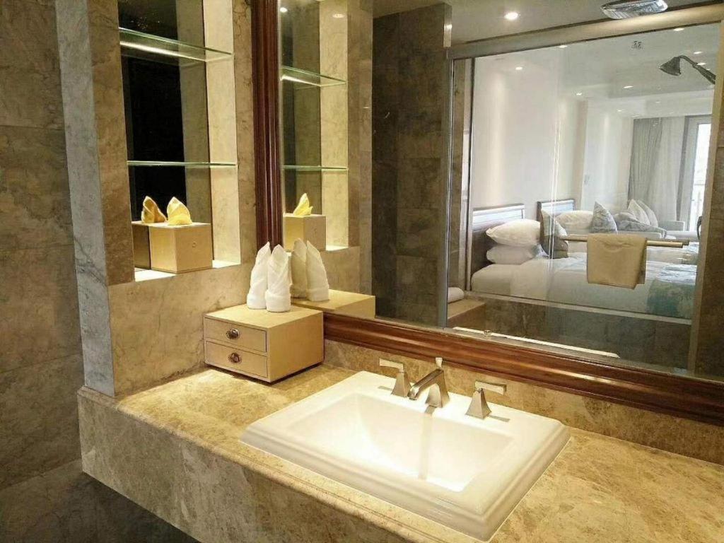 Sanya Shanghai Huating Boutique Resort Hotel Exterior foto